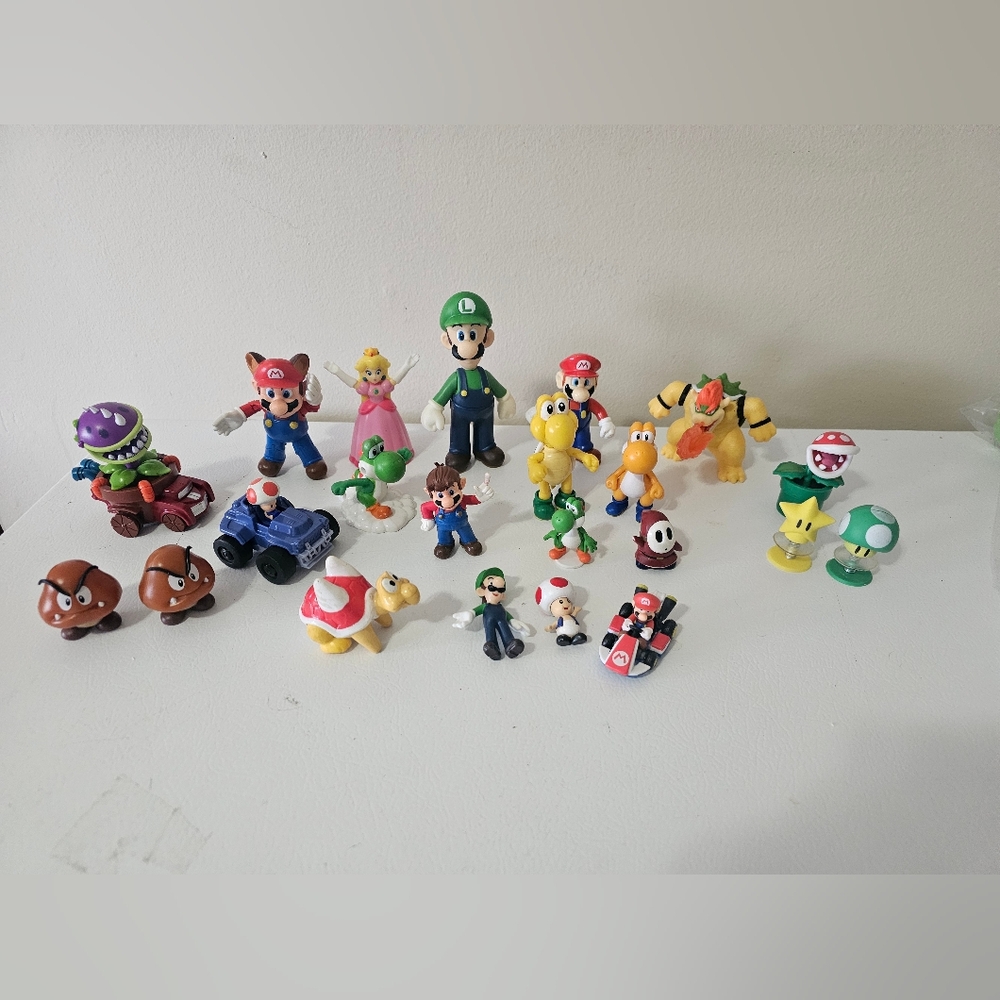 Super Mario Bros Action Figures Set of 22